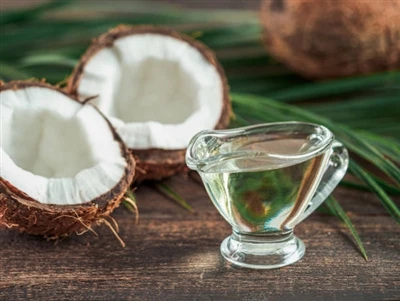 Apa perbedaan antara minyak MCT dan minyak kelapa?